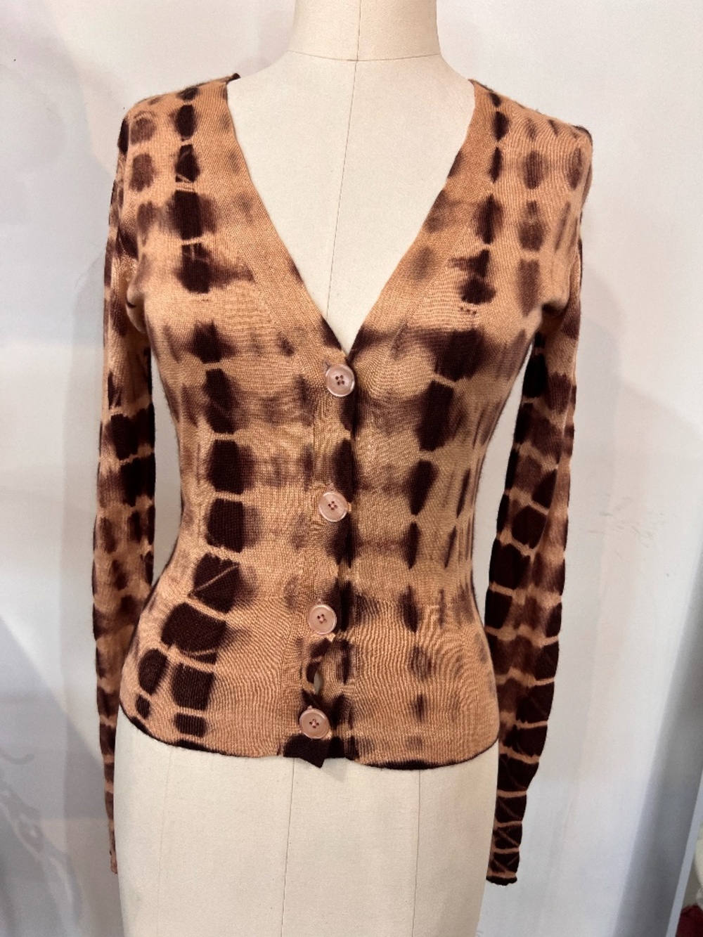Parkerblue Cashmere Botton Down Cardigan